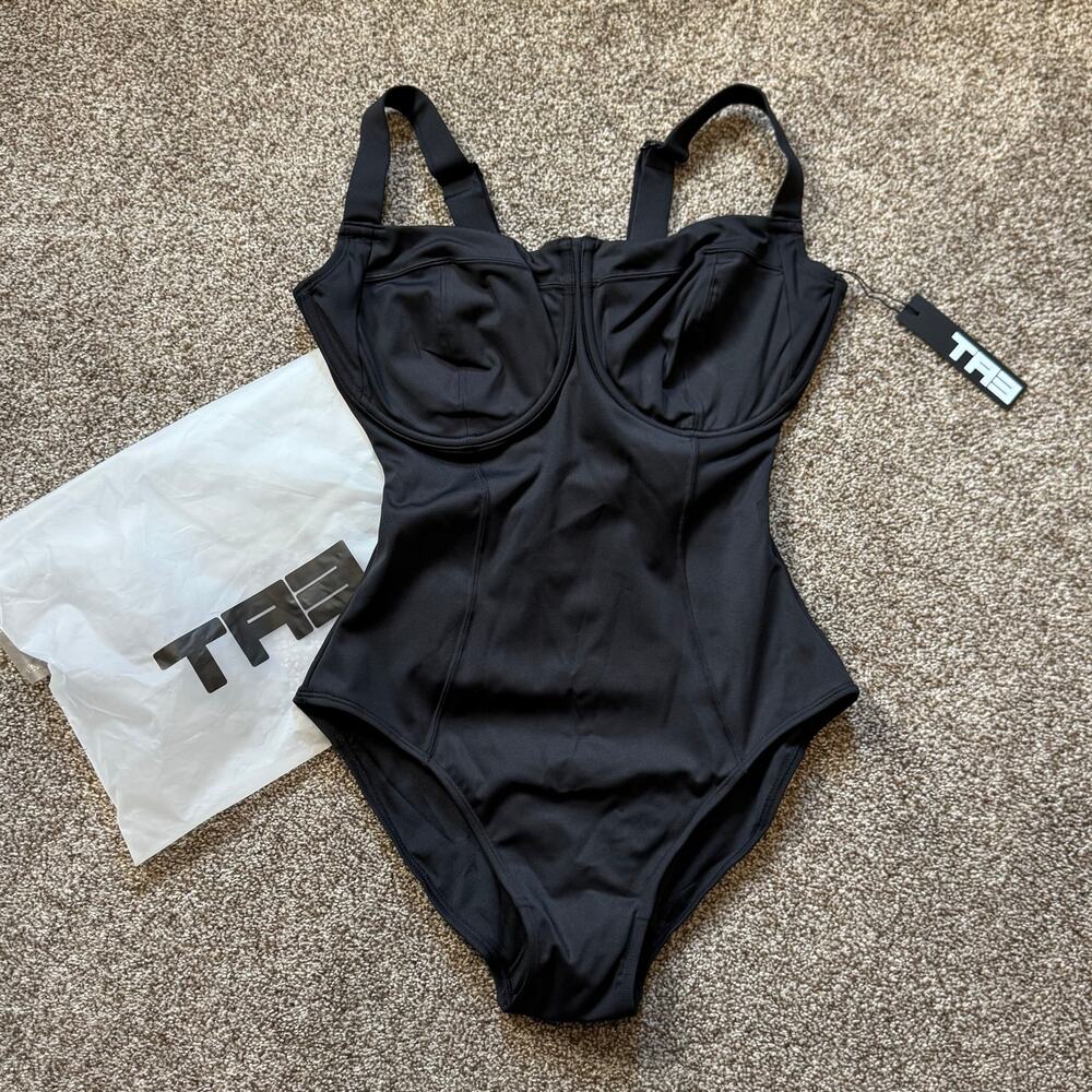 TA3 Lifty Shapewear Swimsuit Medium Reg/Long H/I Cup Reg Cut Bottom NWT Black
